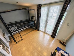 Photo 10- click for photo gallery